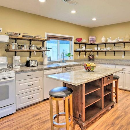 The Gathering Place Brenham Home On 6 Acres Екстер'єр фото