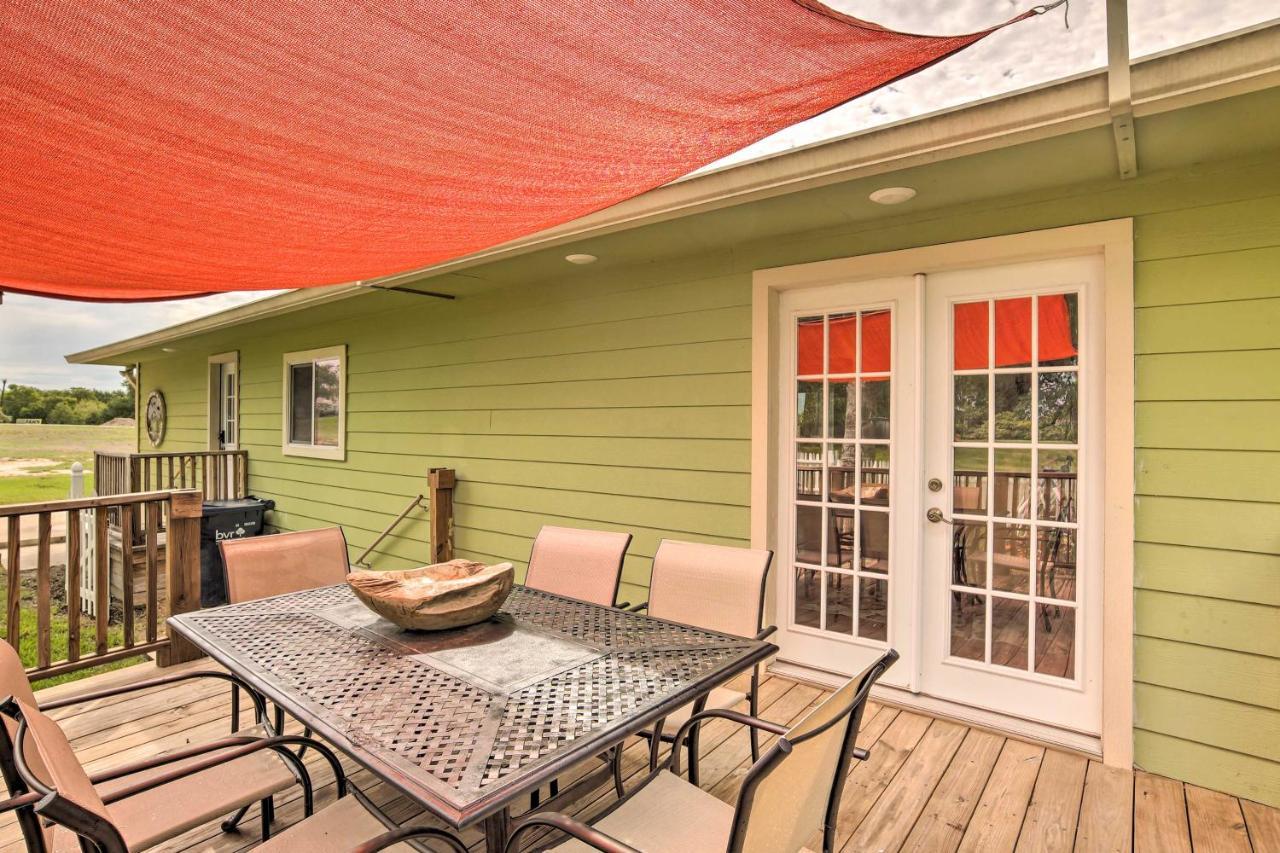 The Gathering Place Brenham Home On 6 Acres Екстер'єр фото